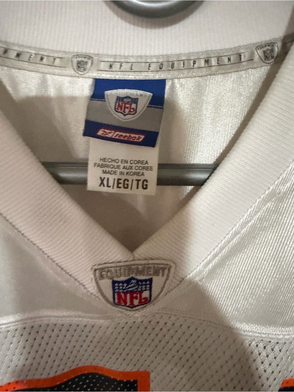 Men's Reebok Hall of Famer Brian Urlacher Chicago Bears Number 54 - Picture 8 of 8